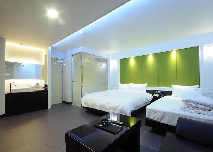 Wa Hotel